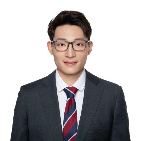 景盛配资 光伏抢装退潮后价格普跌：需求真空期加剧行业压力，政策细化调控迫在眉睫
